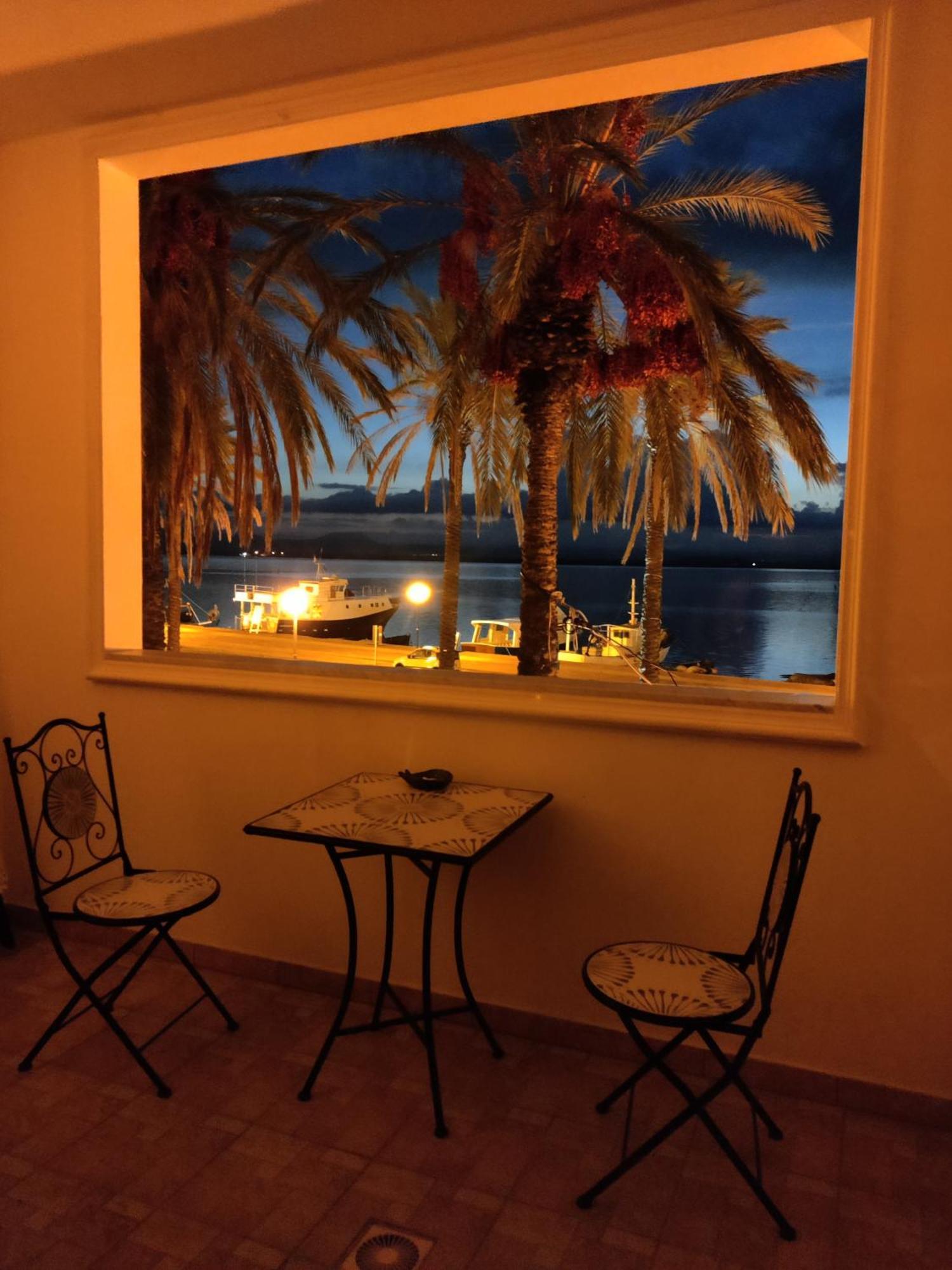 Casa Graziella Appartement SantʼAntìoco Buitenkant foto