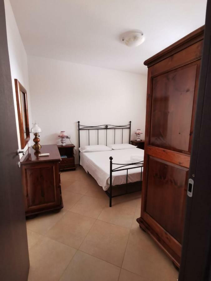 Casa Graziella Appartement SantʼAntìoco Buitenkant foto